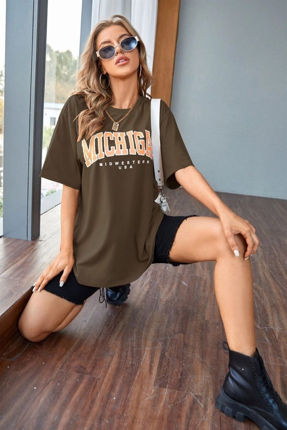 Teenage Millionaire Kadın Haki Oversize Michigan Baskılı T-shirt - K2110