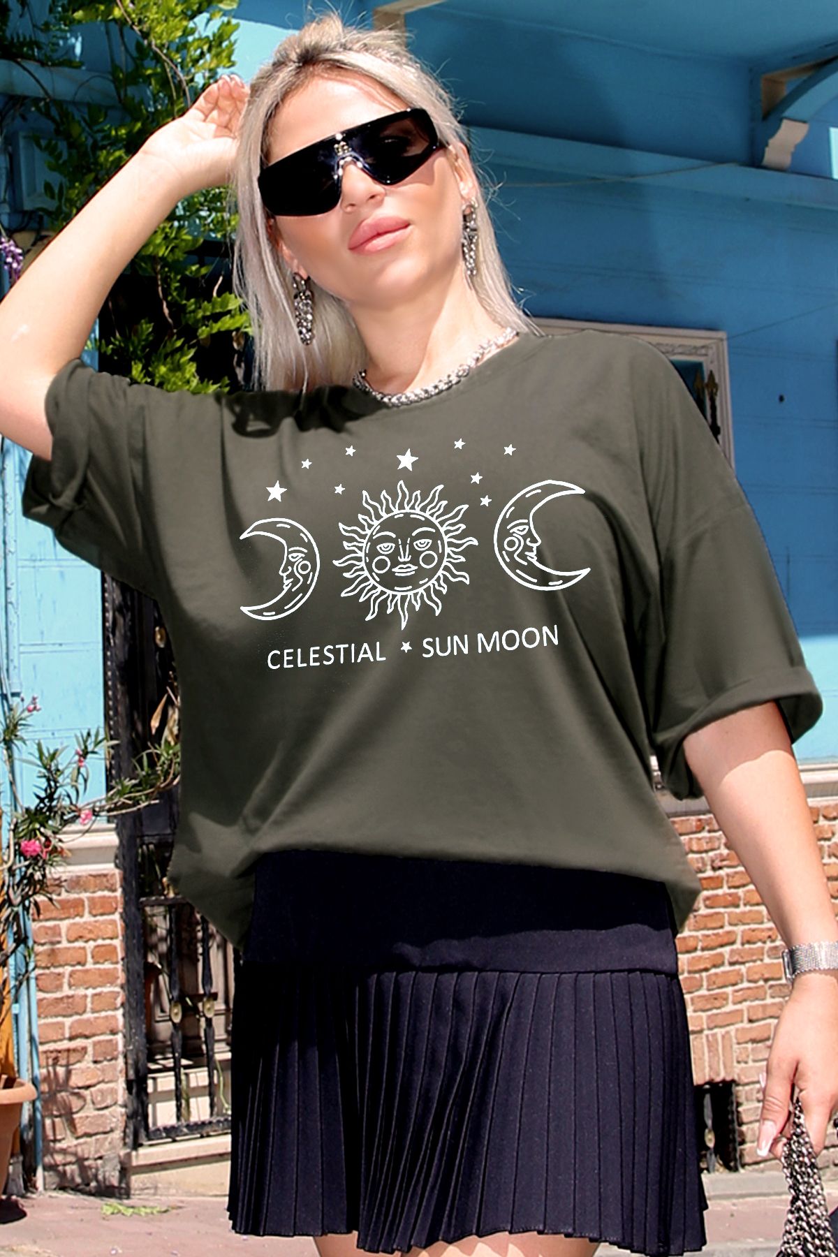 celestial sun moon Kadın Haki Oversize Celestial Sun Moon Baskılı T-shirt