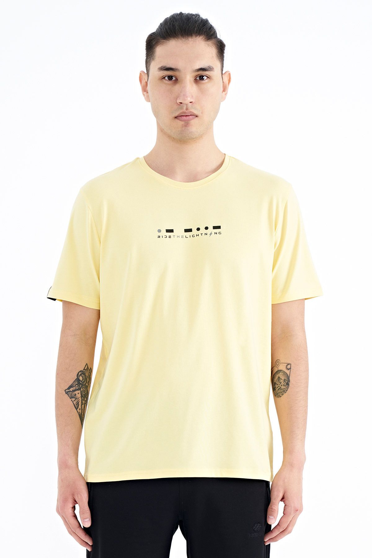 TOMMY LIFE Sarı Baskı Detaylı O Yaka Standart Kalıp Erkek T-shirt - 88168