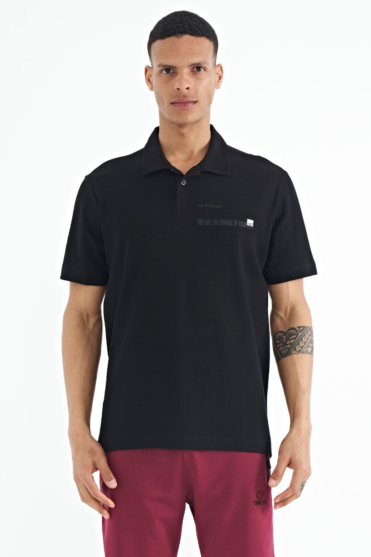 TOMMY LIFE Siyah Yazı Baskılı Standart Form Polo Yaka Erkek T-shirt - 88236
