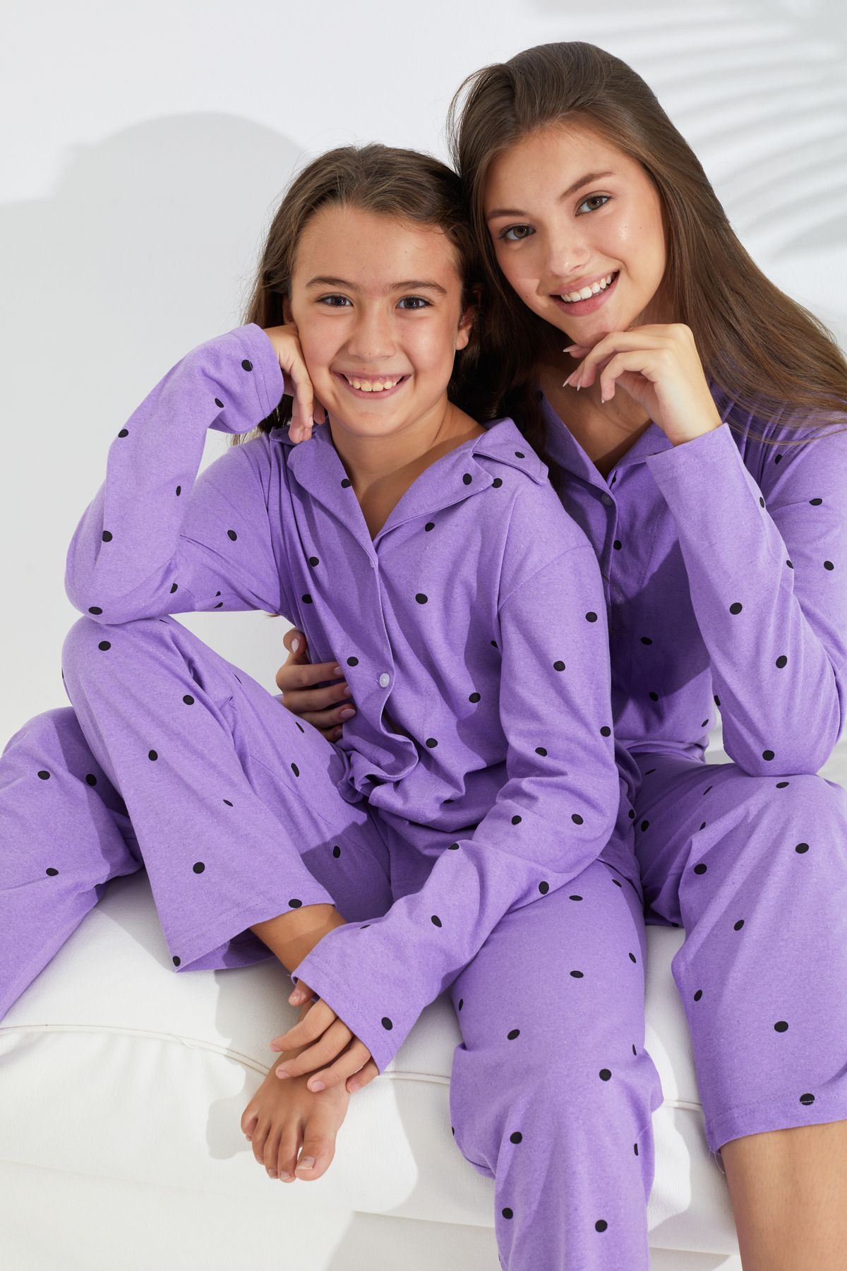 Siyah İnci lila puan desenli Pamuklu Düğmeli Pijama Takımı