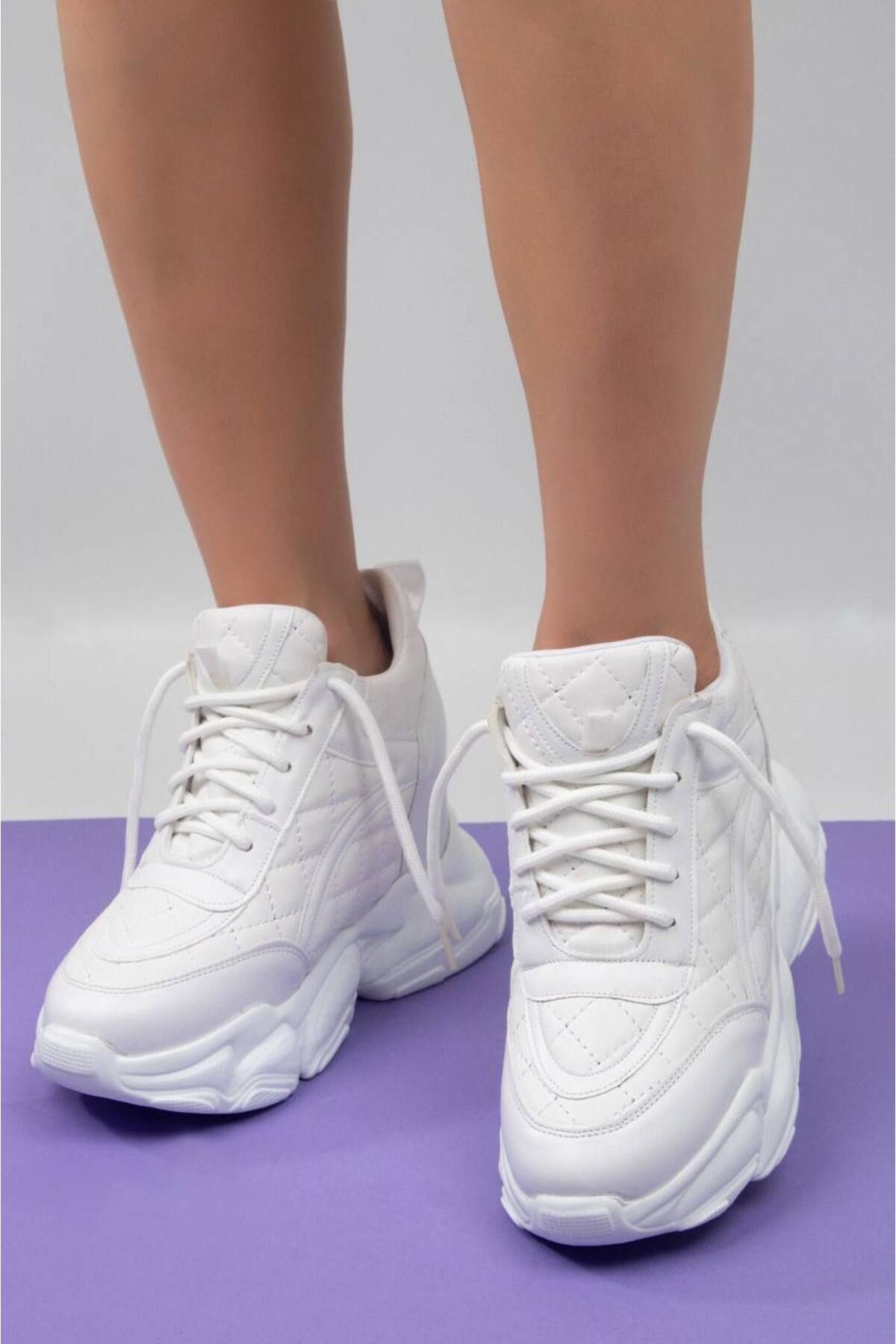 Leyna kadın beyaz dolgu topuklu spor ayakkabı