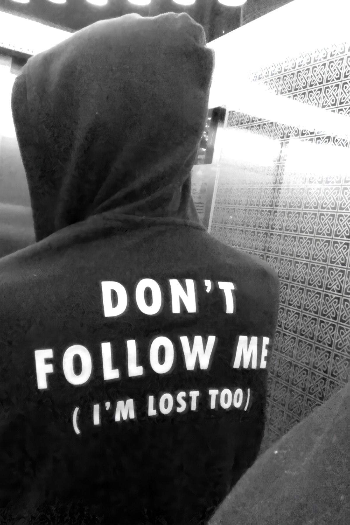 Ef Butik Siyah Kapüşonlu Sırt Baskılı Don't Follow Me Yazılı Sweatshirt