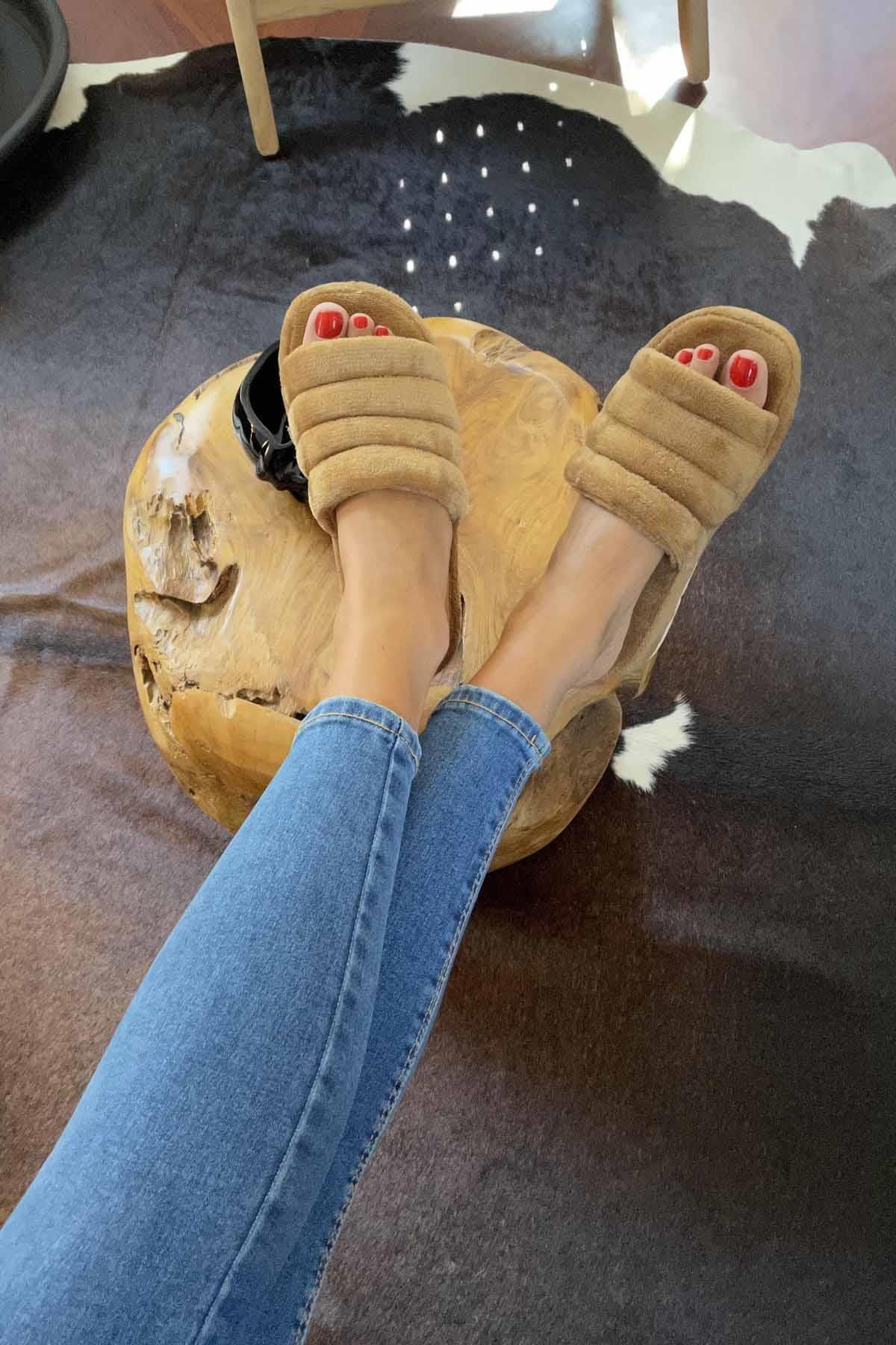 Bambi Bej Kürklü Kadın Ev Terliği K04988000197