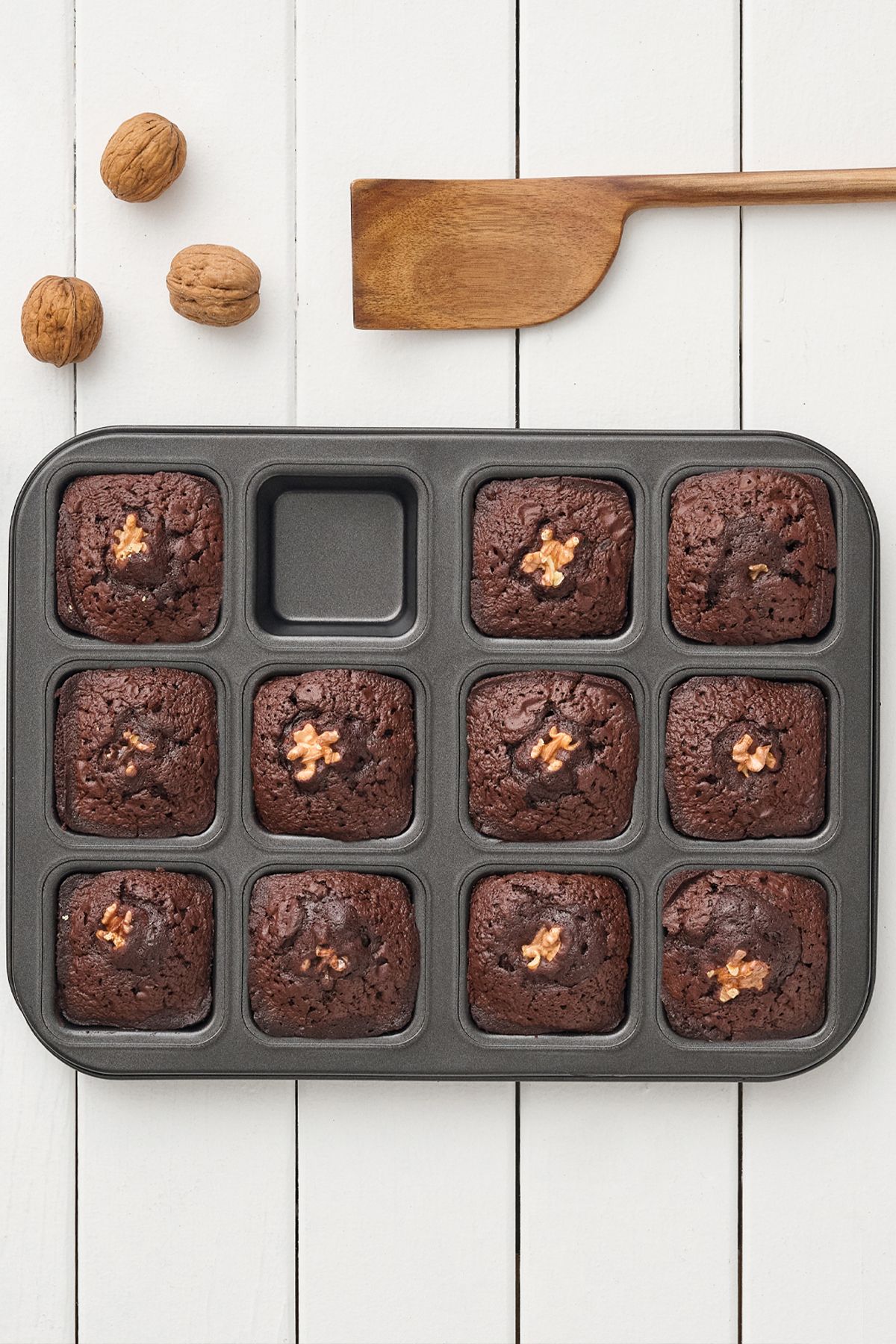 Karaca Square Karbon Çelik Brownie 12'li Kek Kalıbı