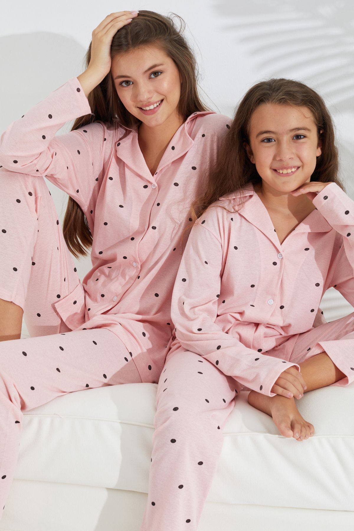 Siyah İnci somon puan desenli Pamuklu Düğmeli Pijama Takımı