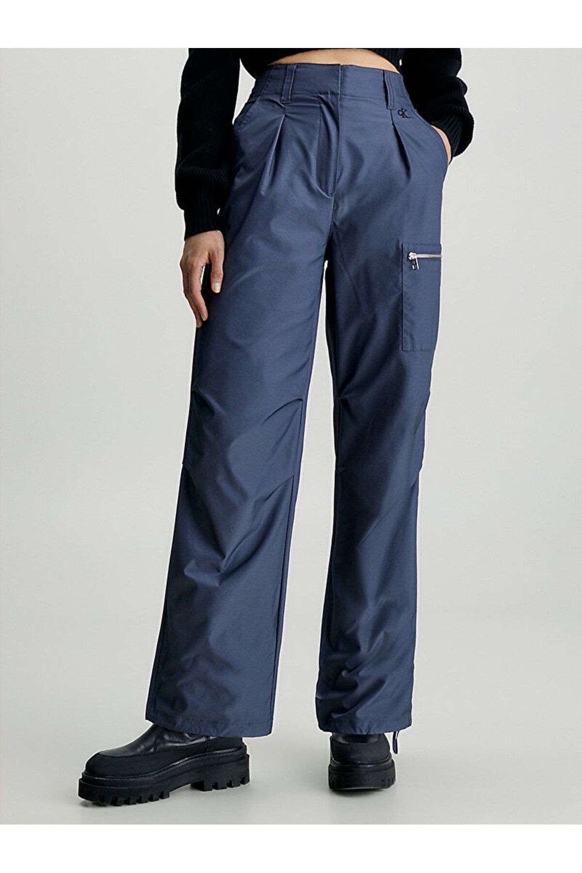 Calvin Klein Kadın Paraşüt Fermuarlı Pileli Düz Yan Cepli Mavi Pantolon J20J221859-0IM