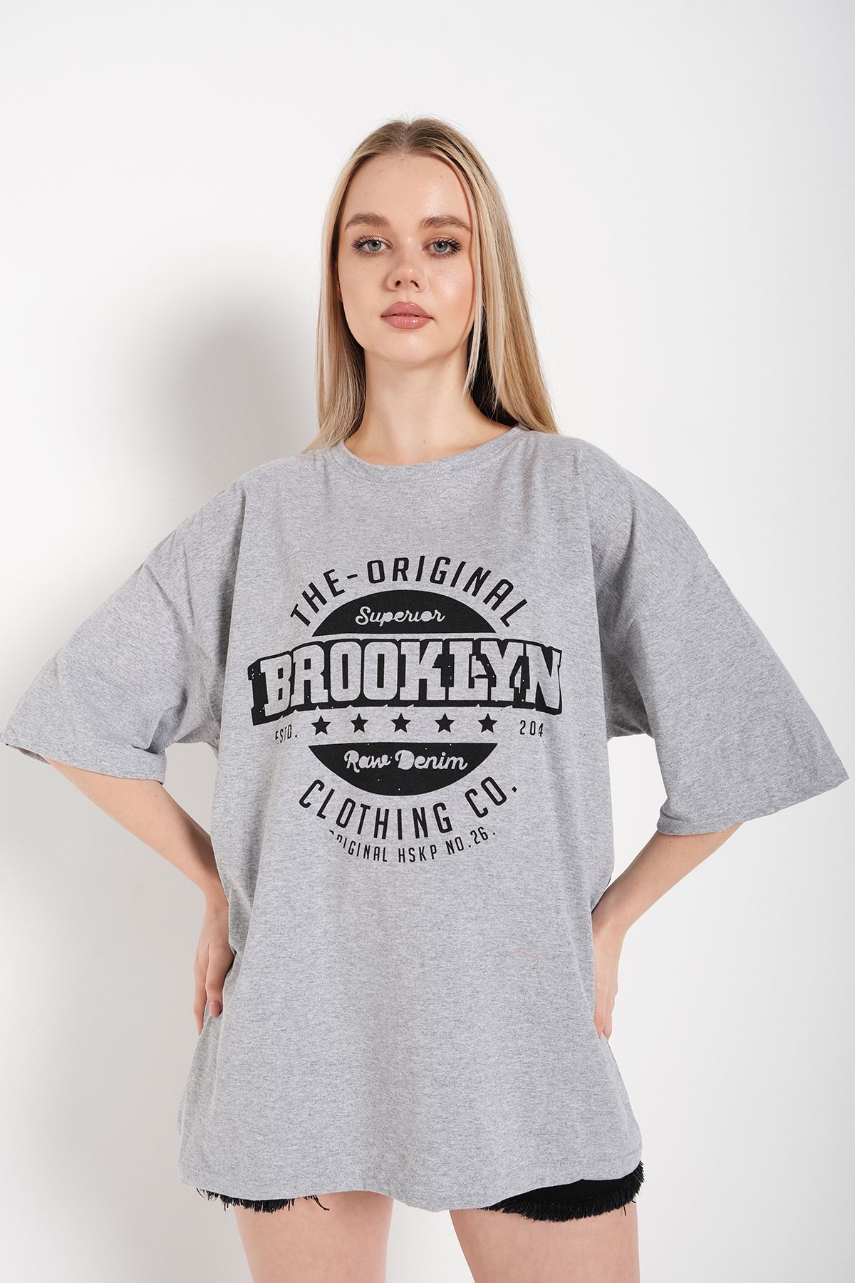 Trendseninle Kadın Gri Oversize Brooklyn Original Tshirt