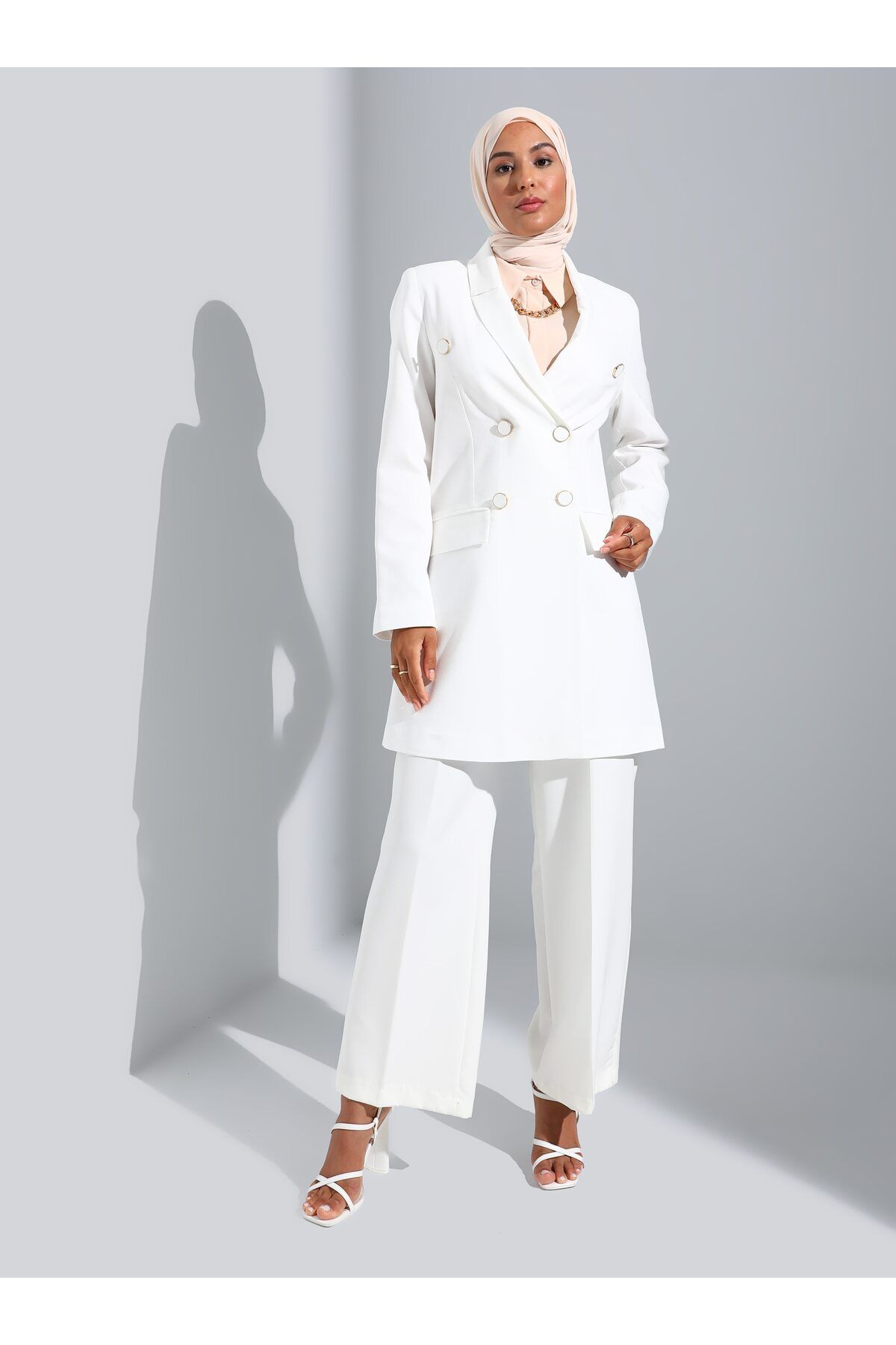 Refka Düğme Detaylı Blazer Ceket - Beyaz - Woman