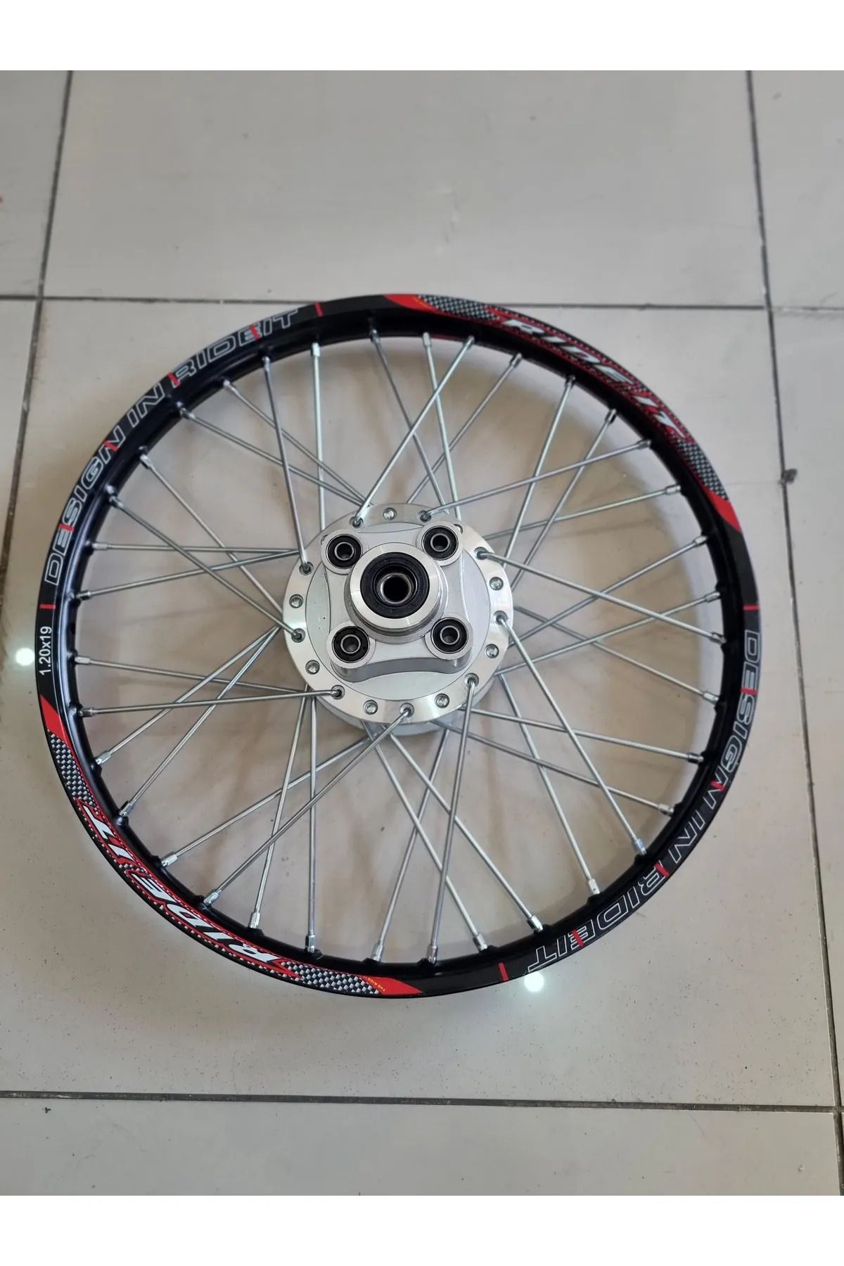 Genel Markalar CG KUBA FALCON RIDEIT 19 ARKA JANT KOMPLE SIYAH