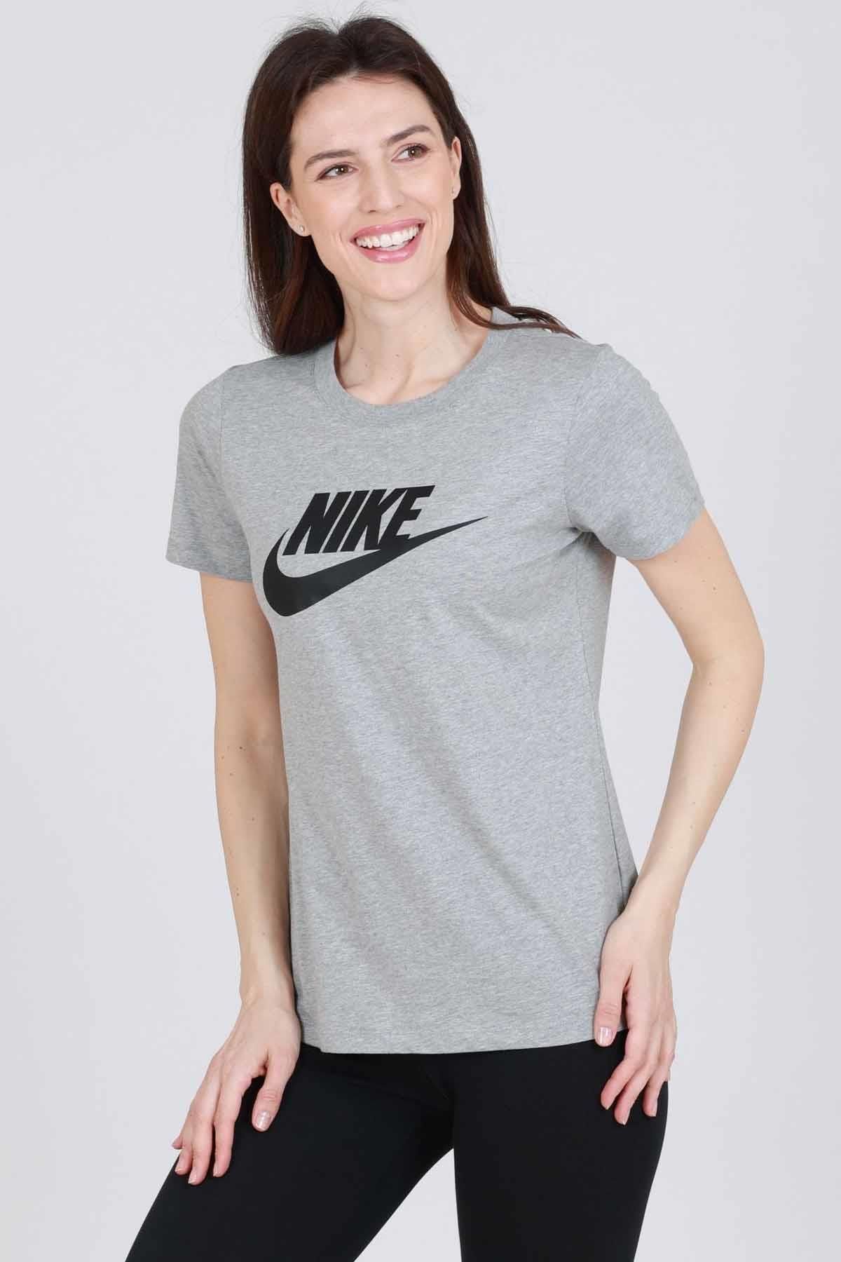 Nike Kadın Tişört Pamuklu Kumaş B-2 Kadın Tişört BV6169-063-1-Gri