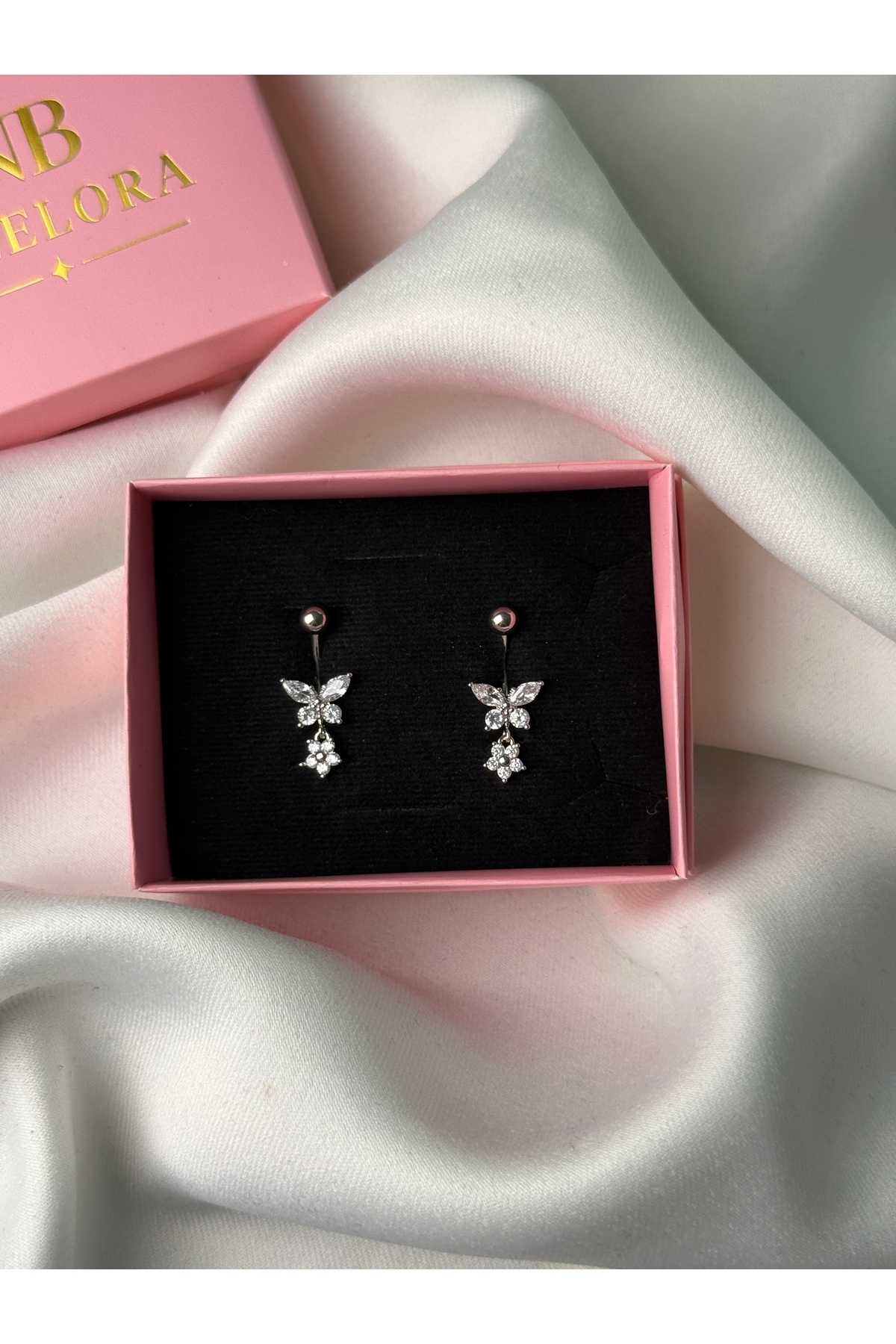 Kelebek Yıldız Piercing 2