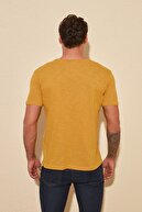 TRENDYOL MAN Hardal Erkek Basic Regular Fit V Yaka %100 Pamuk Flamlı Süprem T-Shirt