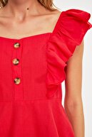 TRENDYOLMİLLA Kırmızı Düğme Detaylı Bluz TWOSS20BZ1268