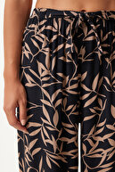 شلوار گشاد ویسکوز پالازو طرح راسو مشکی زنانه EN00606-thumb