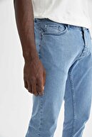 Defacto Erkek Mavi Pedro Slim Fit Normal Bel Dar Paça En Boy Likralı Jean Pantolon V3988AZ21AU