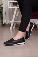 کفش های تخت زنانه گاه به گاه با پوست نرم سوراخ دار-thumb