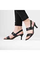 CZ London Kadın  Hakiki Deri Bantlı Sandalet Yandan Tokalı Topuklu Ayakkabı