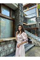 لباس رویایی ساتن صورتی پودر-thumb