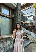 لباس رویایی ساتن صورتی پودر-thumb