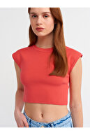 a) Red