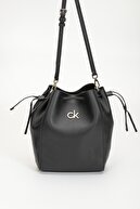 Calvin Klein Drawstring Bucket Bag Kadın Omuz Çantasık60k608176