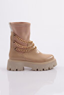 NUDE CREASED PATENT LEATHER