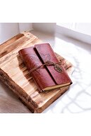 مجموعه هدیه کتاب یکشنبه چرم با قلم مسطح خوب-thumb