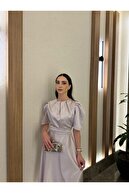 لباس رودخانه ساتن خاکستری با طول میدی به طول میانه-thumb