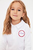 TRENDYOLKIDS Beyaz Nakışlı Kız Çocuk Örme Polo Yaka T-shirt TKDAW22PO0006