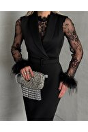 زنان مهم پارچه پستان و بازو جزئیات لباس طراحی ویژه با گردنبند خط خط خط-thumb