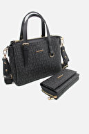 02Black