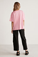 زن جمی 100 ٪ پنبه ارگانیک تناسب اسلی شده تیشرت دور یقه صورتی صورتی صورتی-thumb