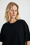 زن لاگرتا 100 ٪ پنبه ارگانیک ضخیم بافت اوورسای تیشرت سیاه و سفید پیراهن مشکی-thumb