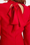 TRENDYOLMİLLA Kırmızı Boyundan Bağlamalı Elbise TWOAW20EL1691