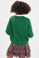 TRENDYOLMİLLA Yeşil Baskılı Boyfriend Örme Şardonlu Sweatshirt TWOSS21SW0171