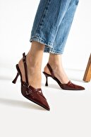 کفش‌های برند Sende با سگک دوبنده کفش‌های پاشنه دار زنانه از چرم مشروب لاکی با جزئیات-thumb