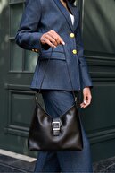 کیف دست و شانه زنان سیاه با جزئیات دست و پنجه نرم طلا-thumb