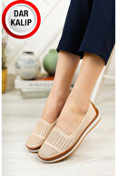 کفش زنانه با رنگ بژ نرم کامل ارتوپدی نرم زیره راحت روزانه و شیک زنانه بالرین مادر جوان-thumb