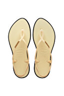 Butter yellow