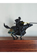 Knight Black