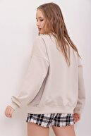 Trend Alaçatı Stili Kadın Taş Bisiklet Yaka Oversize Basic Sweatshirt ALC-669-001