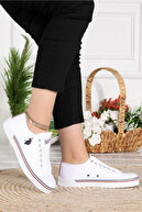 White8423