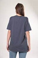 تیشرت زنانه 100% پنبه دودی آنتراسیت یقه گرد اورسایز با کیفیت فوق العاده برای دوست پسر