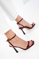Burgundy Rugan