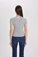 تی شرت آستین کوتاه مجلسی راه راه راه راه یقه گرد K1965az23sm