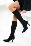 Black-Stretch