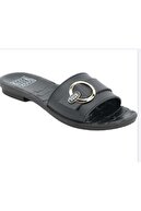 Black buckle