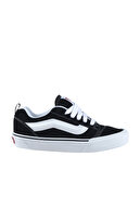 Black/True White