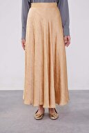 A.Beige
